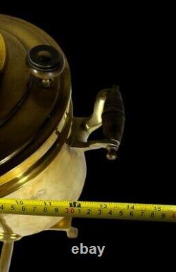 Ancien grand samovar russe de qualité impériale en laiton daté du 21,5 du 19ème siècle