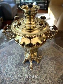 Ancien samovar impérial russe