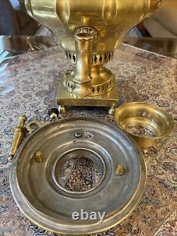 Ancien samovar impérial russe