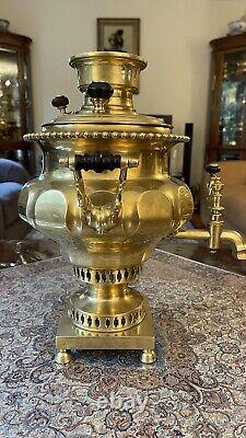 Ancien samovar impérial russe