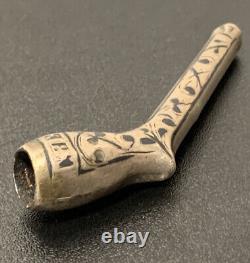 Ancienne pipe à tabac en argent impérial russe 875 marquée d'un motif niello.