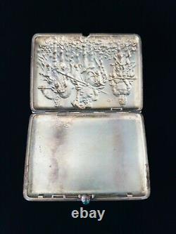 Antique Impérial Russe Argent 84 Repousse Bogatyr Cigarette Vesta Case Emerald
