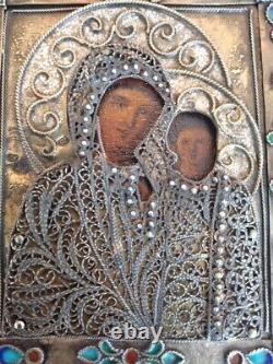 Antique Imperial Russian Silver 84 Religion Kazanskaya B. M Icon Handmade Marked<br/>Traduction en français :  
	<br/> Icône religieuse antique en argent impérial russe 84 Kazanskaya B. M faite à la main et marquée