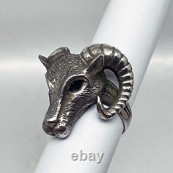 Bague en argent 84 impériale russe avec un bélier à une corne