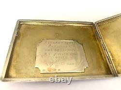 Boîte à cigarettes en argent 88 de l'ère russe impériale de Fabergé avec des récompenses Exc. P. I. Auteur du Gild.