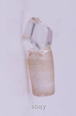 Bouteille de parfum en cristal taillé à la main et en or 14 carats de l'impératrice russe antique Maria.
