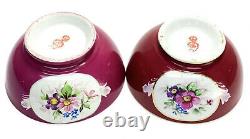 Pair Gardner Imperial Russian Porcelain Red Floral Bowls, Vers 1890