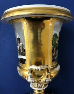 Paire De Antique Mi-19c Impériale Russe Porcelaine Vases / Urnes