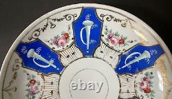 Plat en porcelaine impériale russe original antique (M. Kuznetsov)