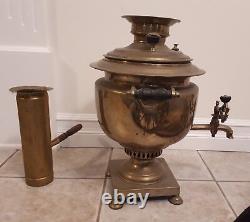 Samovar antique de Mikhail Tulyakov de la Russie impériale. Forme unique. RARE