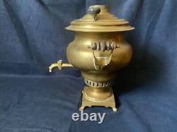 Samovar en laiton antique de l'Empire russe des années 1880